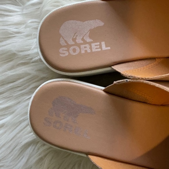 Sorel Women’s Cameron Slip On Leather Flatform Crisscross Mule Sandal Size 9.5 - Picture 3 of 11